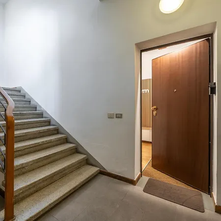 Martin'S Home - Historic Boutique Apartment With Free Parking, Fast Wi-Fi, Ac, Perfect For Couples & Business In Modena Center Apartament