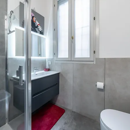 Martin's - Stylish Historic With Free Parking, Fast Wi-fi, Ac In Center Apartamento Modena