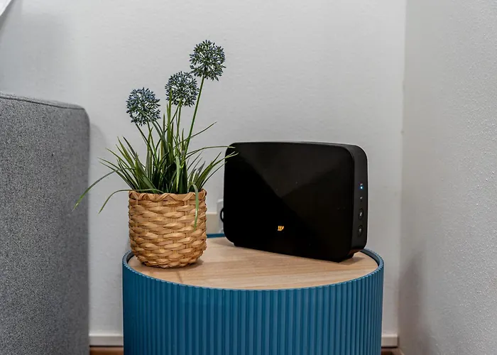 Martin'S Home - Historic Boutique Apartment With Free Parking, Fast Wi-Fi, Ac, Perfect For Couples & Business In Modena Center